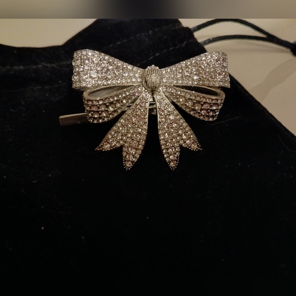 SOLD DO NOT BUY Kurt Geiger NWT Large Stunning Bow Silver Ring Size 7 - Picture 4 of 5